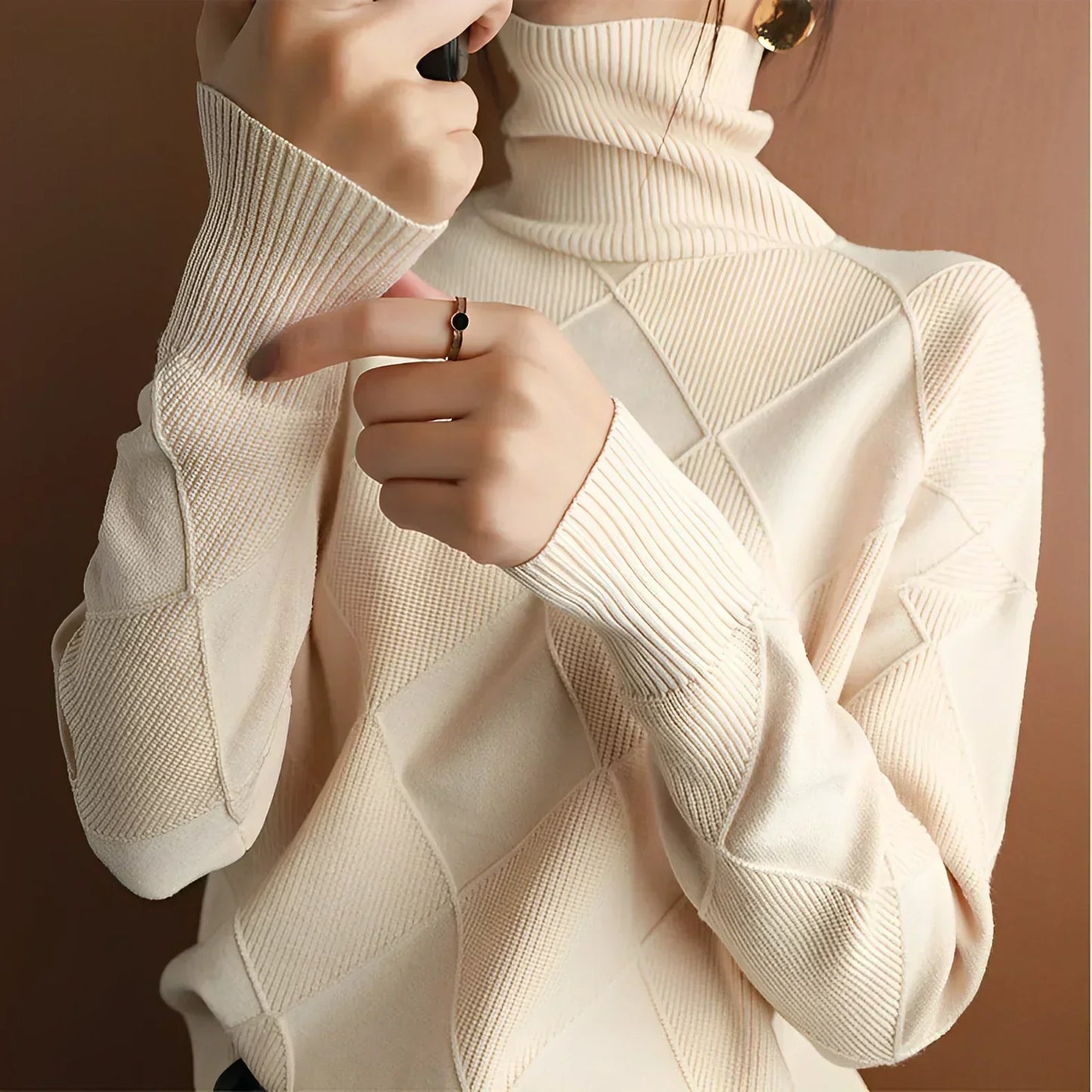 Amalia | Soft Knitted Turtleneck